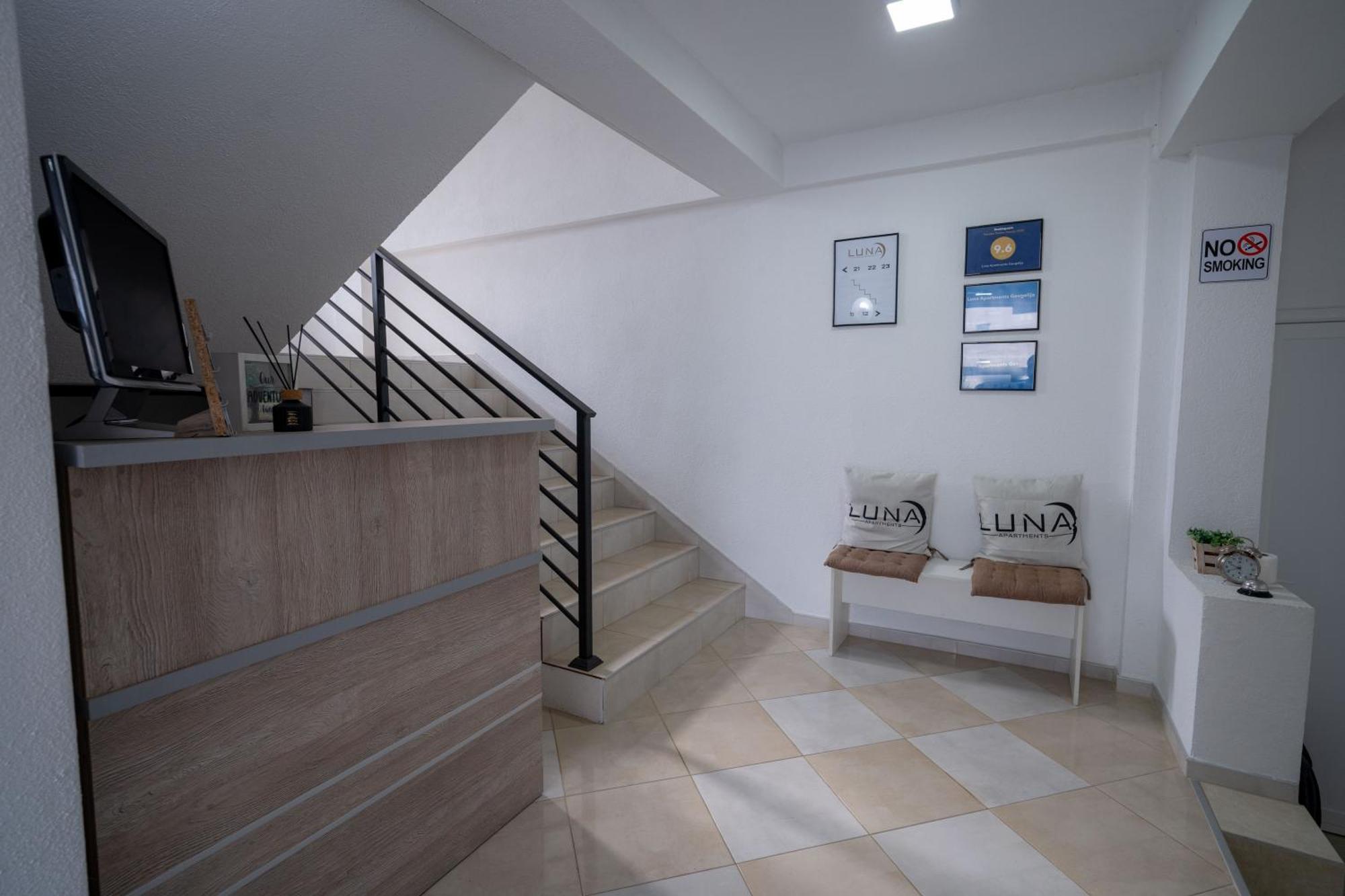 Luna Apartments غيفيغليا المظهر الخارجي الصورة